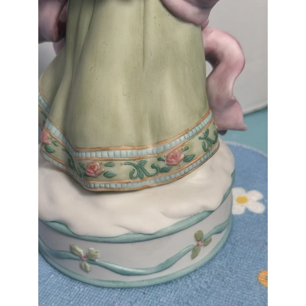 Vintage Joy‎ To The World Musical Angel Figurine 1992 Porcelain Hamilton Gifts